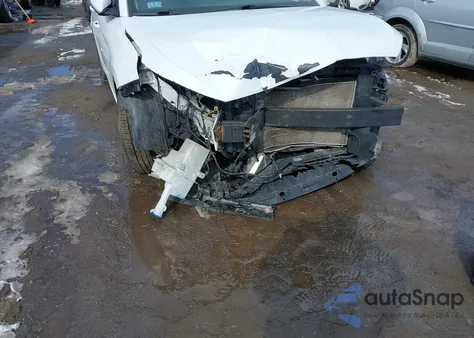 2019 Hyundai Elantra Sel z USA, uszkodzony, nr VIN 5NPD84LF4KH480163